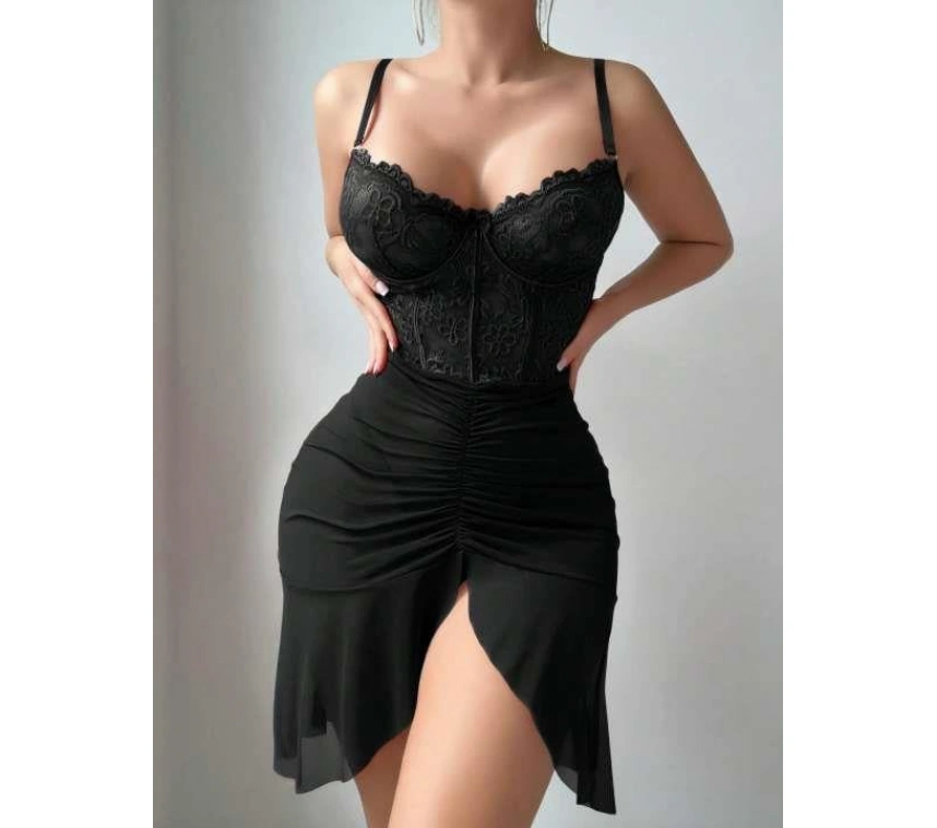 Fırfırlı Dantel İşlemeli Tül Fantezi Siyah Gecelik