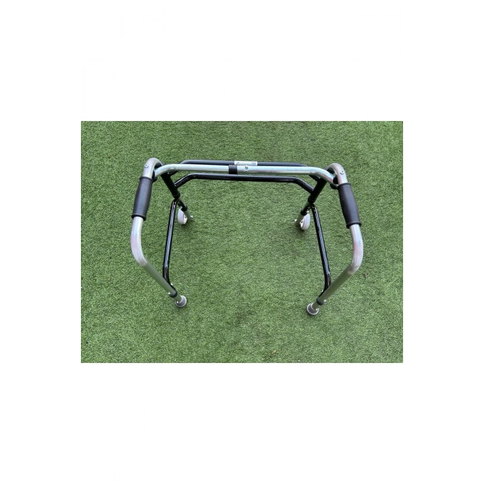 ÇOCUK TEKERLEKLİ YÜRÜTEÇ