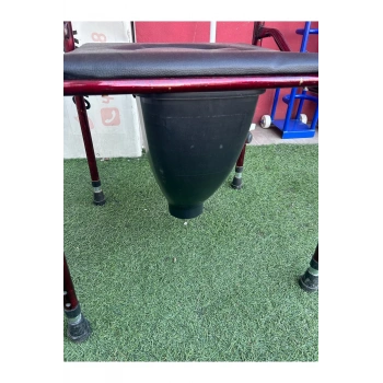 HASTA TUVALET HUNİSİ UZUN