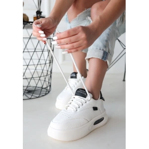 Chris Beyaz Cilt Siyah Detaylı Bağcıklı Spor Ayakkabı