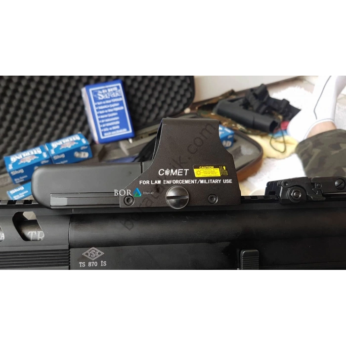 Comet 552 Holografig Reddot Elektronik Nişangâh + 2 şarjlı pil + pil şarj cihazı set