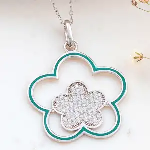 ​gümüş Çiçek Desenli Kadın Kolye