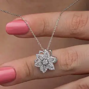 ​gümüş Yıldız Baget Taşlı  Dönen Stres Kadın Kolye