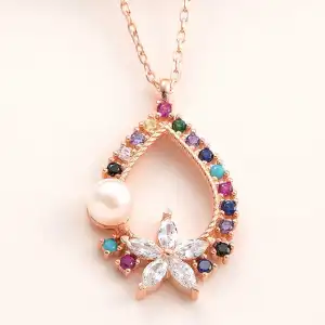 Gümüş Rose Renkli Taşlı Çiçekli Kadın Kolye