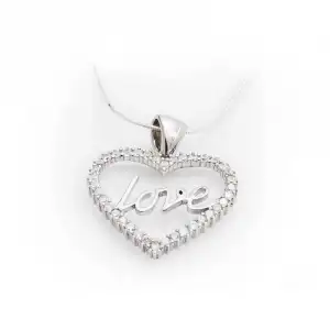 Gümüş Taşlı Love Bayan Kolye