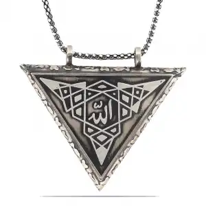 Gümüş Üçgen İçi Açılabilen Allah Muskalık Kolye