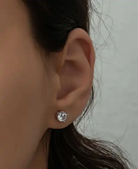 ​gümüş 4 Mm Beyaz Zirkon Tek Taş Kadın Küpe