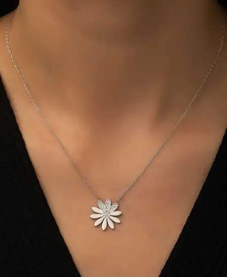 ​gümüş Çiçek Bayan Kolye