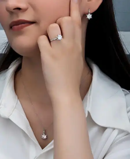 ​gümüş Çiçek Desenli Kadın Set