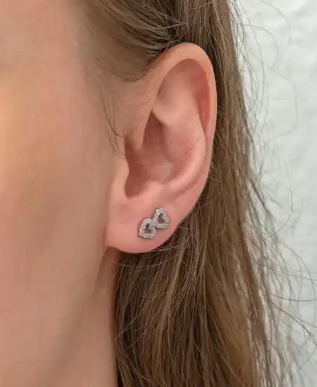 ​gümüş İki Kalp Çivili Bayan Küpe