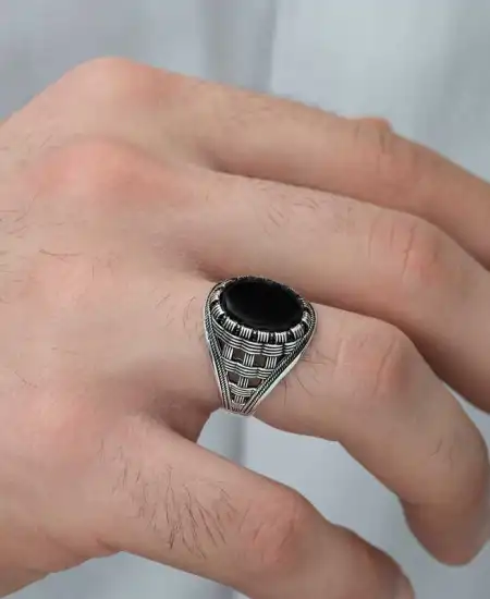 ​gümüş Oniks Taşlı Örgü Desenli Erkek Yüzük