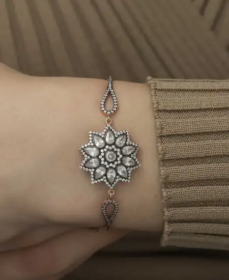 ​gümüş Rose Çiçek Desenli Elmas Montür Bileklik