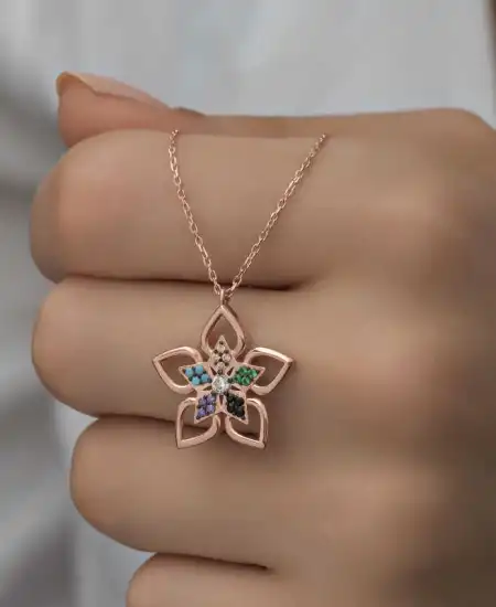 ​gümüş Rose Renkli Taşlı Çiçek Kadın Kolye