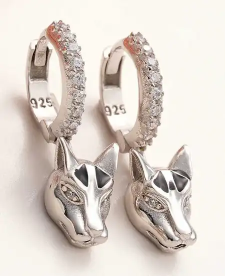 ​gümüş Sallantılı Kaplan Figürlü Kadın Küpe