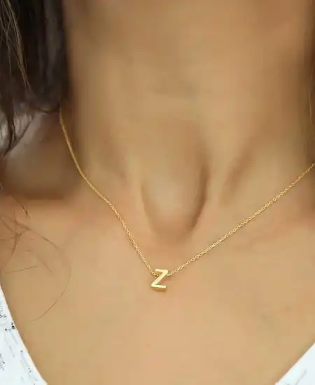Gümüş 3 Boyutlu Z Harf Gold Bayan Kolye