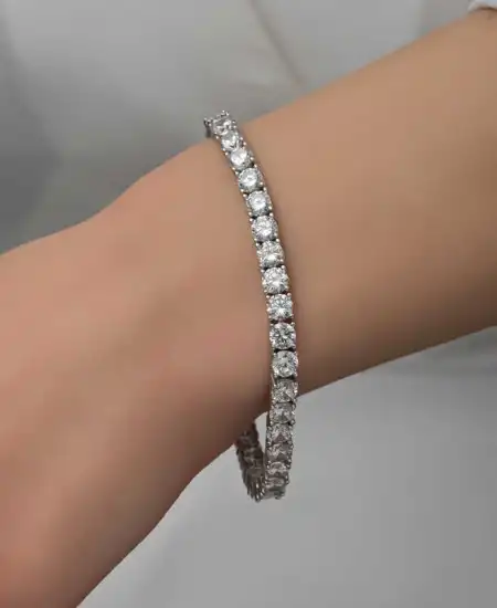 Gümüş 3 Mm Beyaz Taşlı Su Yolu Kadın Bileklik