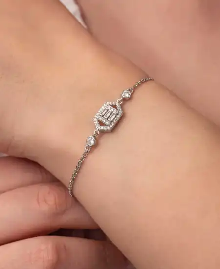 Gümüş Altıgen Baget Taşlı Kadın Bileklik