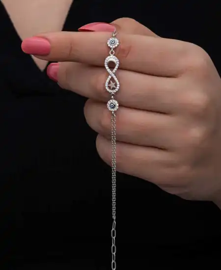 Gümüş Ay Yıldız Nazarlı Sonsuzluk Kadın Bileklik