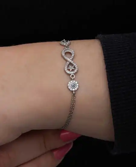 Gümüş Ay Yıldız Nazarlı Sonsuzluk Kadın Bileklik