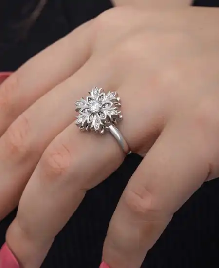 Gümüş Ayarlanabilir Kar Tanesi Dönen Stres Kadın Yüzük