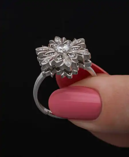 Gümüş Ayarlanabilir Kar Tanesi Dönen Stres Kadın Yüzük