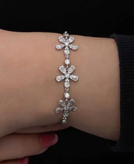 Gümüş Baget Çiçek Desenli Kadın Bileklik