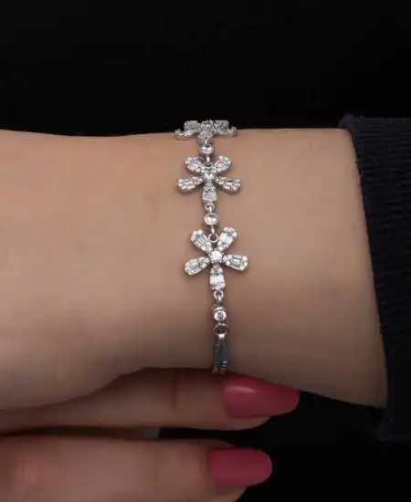 Gümüş Baget Çiçek Desenli Kadın Bileklik