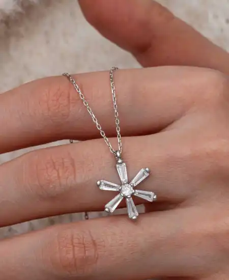 Gümüş Baget Taşlı Çiçek Kadın Kolye