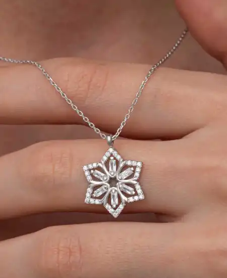 Gümüş Baget Taşlı Çiçek Kadın Kolye