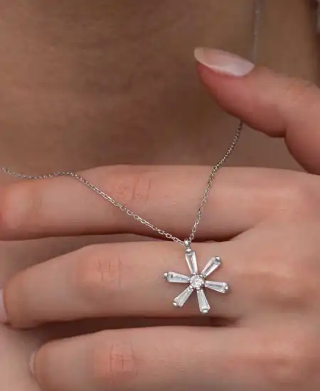 Gümüş Baget Taşlı Çiçek Kadın Kolye