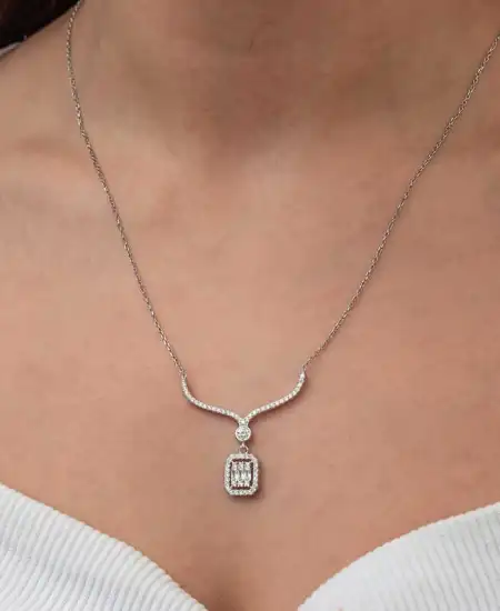 Gümüş Baget Taşlı Gerdanlık Model Kadın Kolye