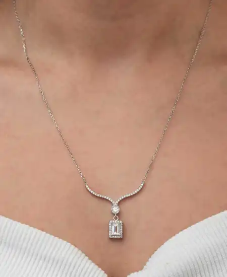 Gümüş Baget Taşlı Gerdanlık Model Kadın Kolye