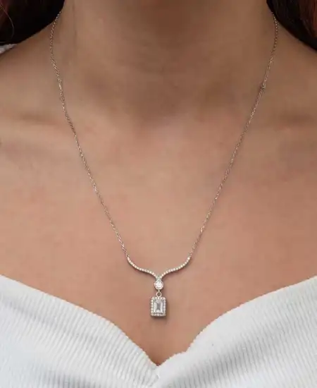 Gümüş Baget Taşlı Gerdanlık Model Kadın Kolye