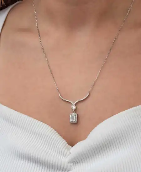 Gümüş Baget Taşlı Gerdanlık Model Kadın Kolye