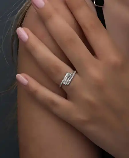 Gümüş Baget Taşlı Kadın Yüzük