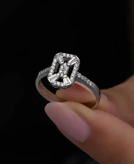 Gümüş Baget Taşlı Kadın Yüzük