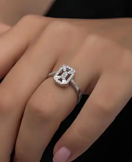 Gümüş Baget Taşlı Kadın Yüzük