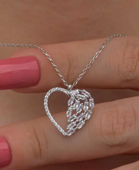 Gümüş Baget Taşlı Kalp Kadın Kolye