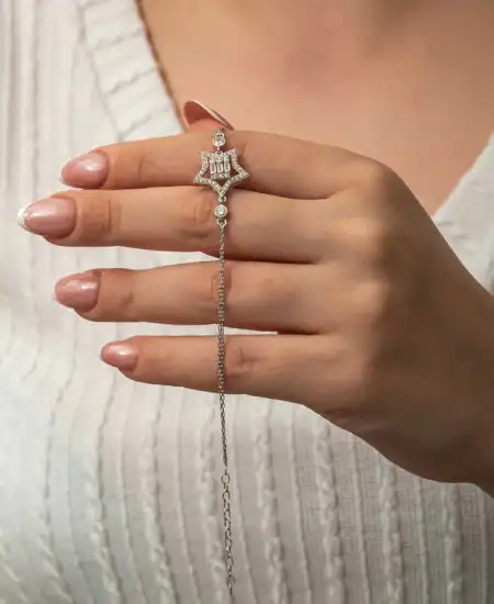 Gümüş Baget Taşlı Yıldız Kadın Bileklik