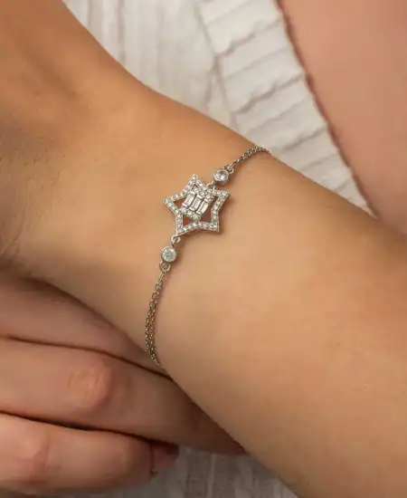 Gümüş Baget Taşlı Yıldız Kadın Bileklik