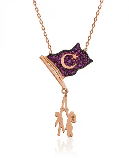 Gümüş Bayrak Tutan Çocuklar Kolye