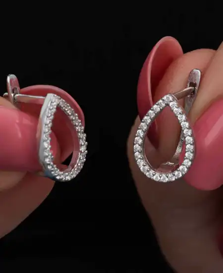 Gümüş Beyaz Taşlı Damla  Kadın Küpe