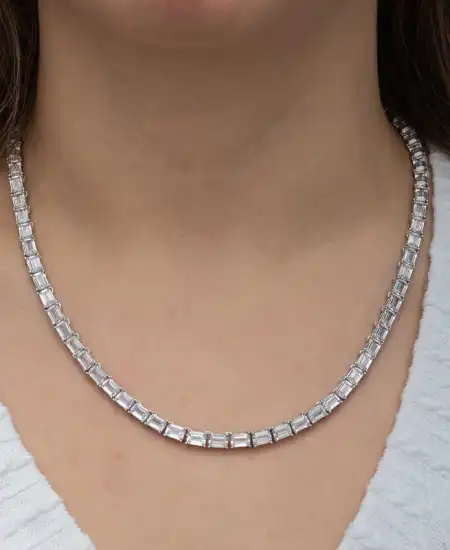 Gümüş Beyaz Taşlı Su Yolu Kadın Kolye