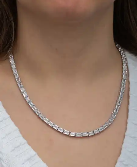 Gümüş Beyaz Taşlı Su Yolu Kadın Kolye