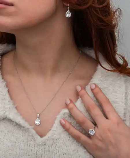 Gümüş Beyaz Zirkon Taşlı Damla Kadın Set