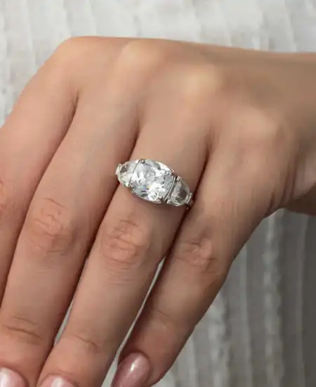 Gümüş Beyaz Zirkon Taşlı Kadın Yüzük