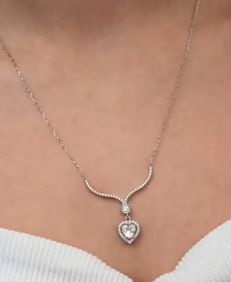 Gümüş Beyaz Zirkon Taşlı Kalp Kadın Kolye