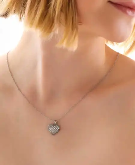 Gümüş Bombeli Kalp Kadın Kolye