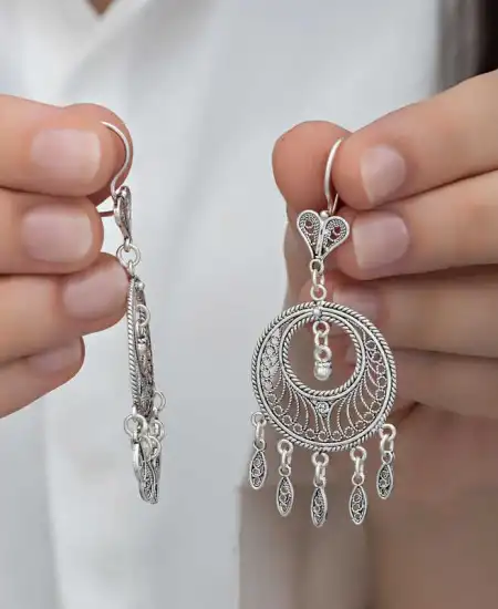 Gümüş Çember Telkari Sallantılı Kadın Küpe