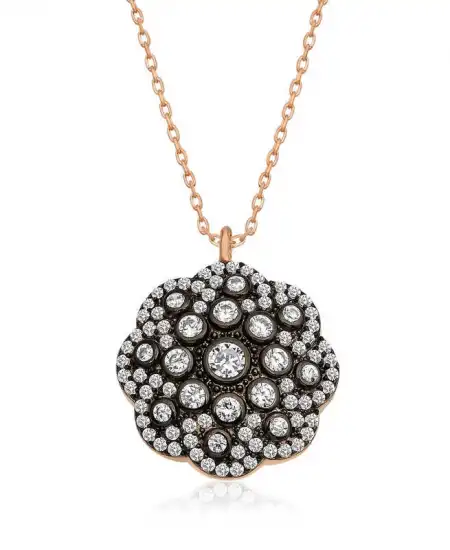 Gümüş Çiçek Desenli Elmas Montür Kolye